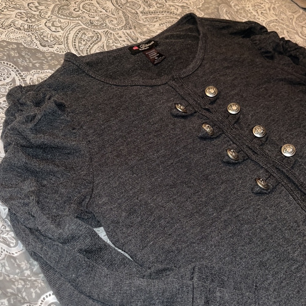 Button Bolero - Picture 3 of 4